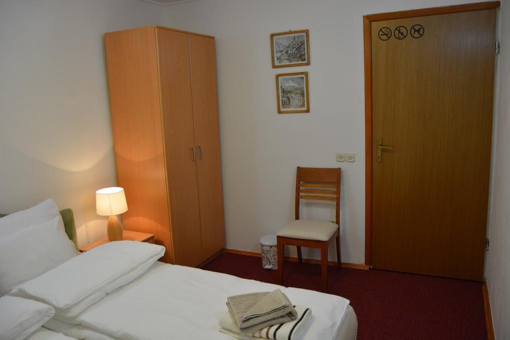 Hostel Denal Saraievo Quarto foto