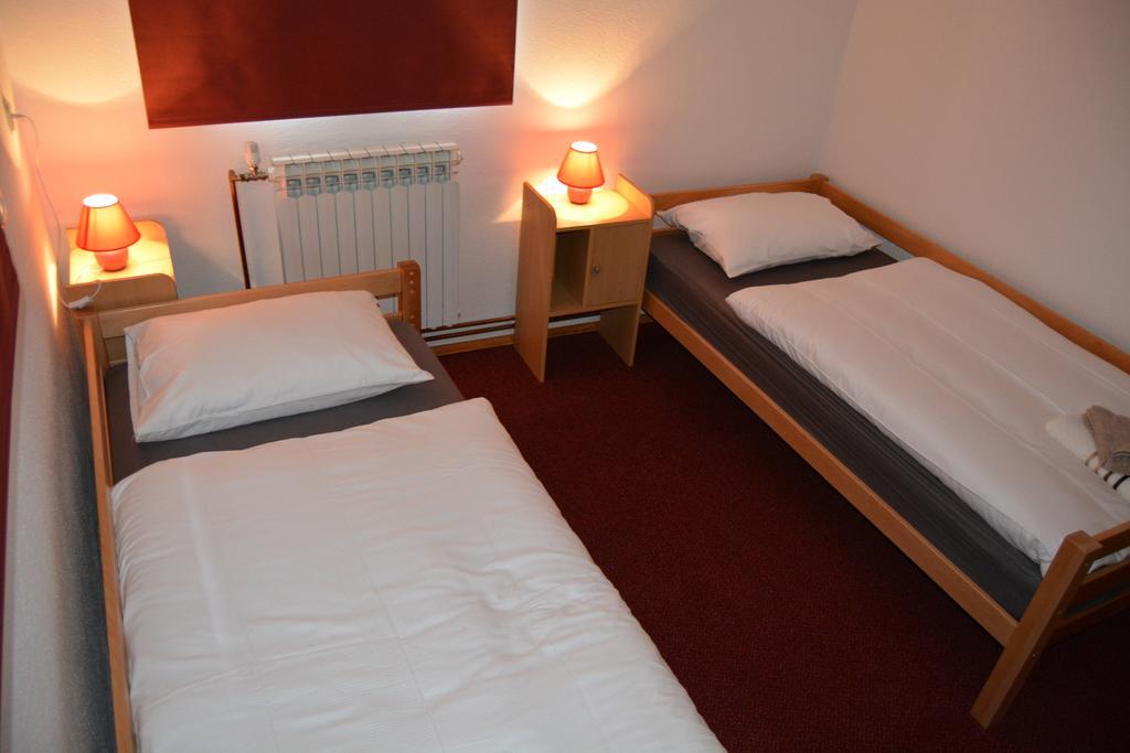 Hostel Denal Saraievo Quarto foto